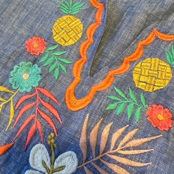 Talbots Black Label Split Neck Embroidered Linen Blend Top Large Petite - Picture 5 of 9